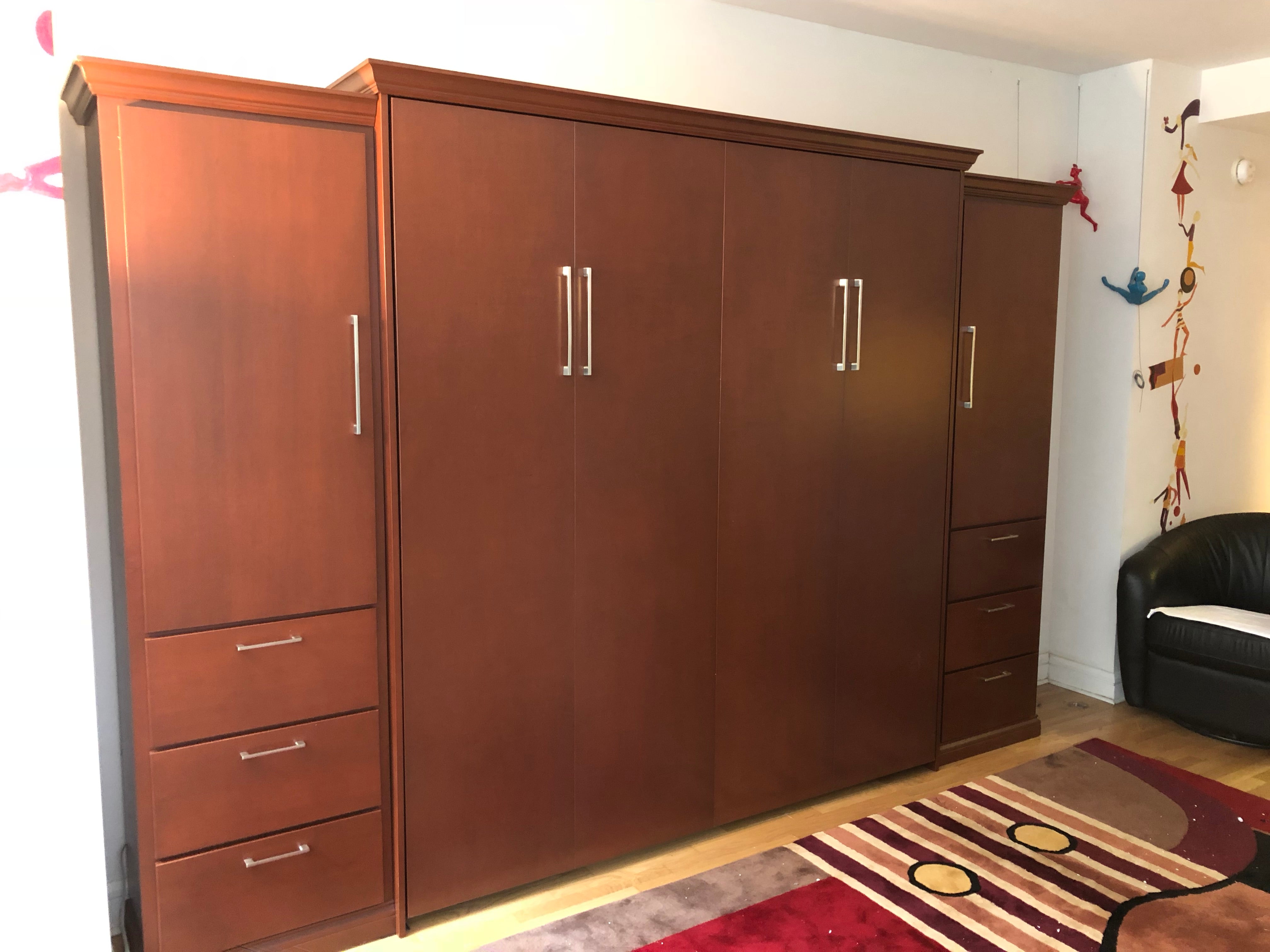 Yes we offer King size Murphy beds