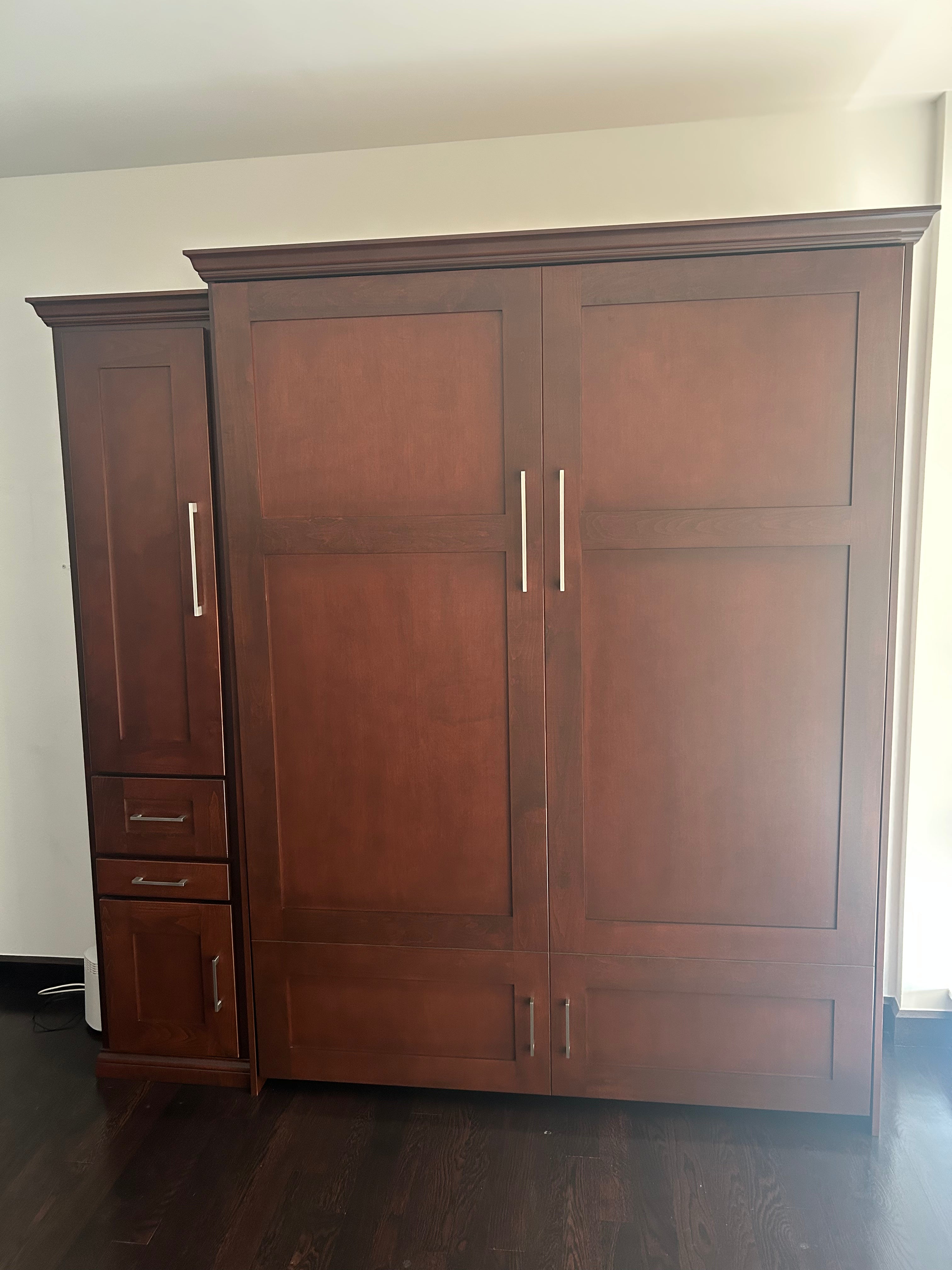 Queen SIze Preowned Georgetown - Hide N Go Sleep Murphy Beds